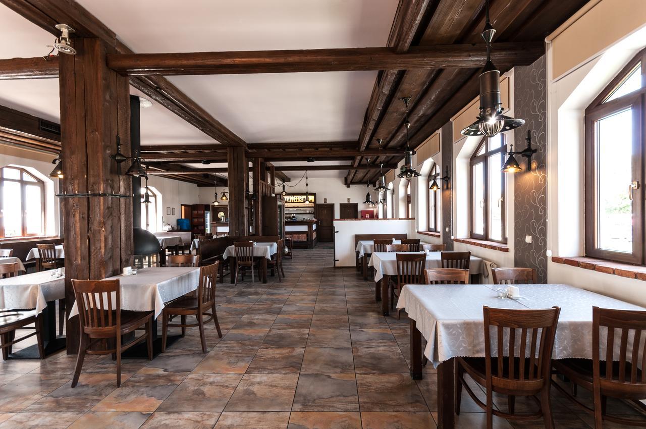 Hotel Slunecni Dvur Брно Экстерьер фото